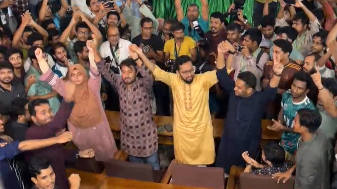 জাকসুর ২৫টি পদের ২০টিই শিবিরের দখলে