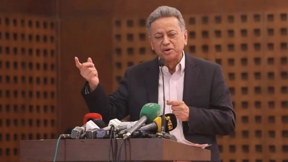 বিএনপি এবং গণতন্ত্র একে অপরের পরিপূরক: আমীর খসরু