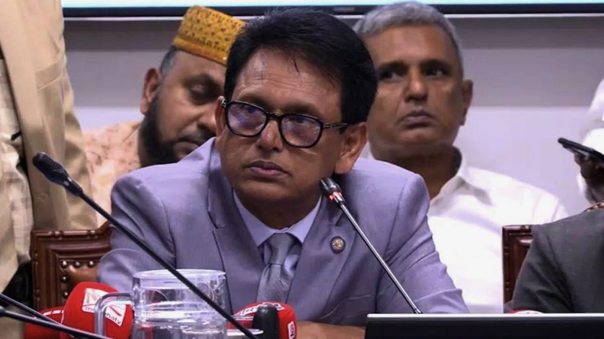 শিক্ষকদের উদ্দেশে শিক্ষামন্ত্রীর কড়া বার্তা