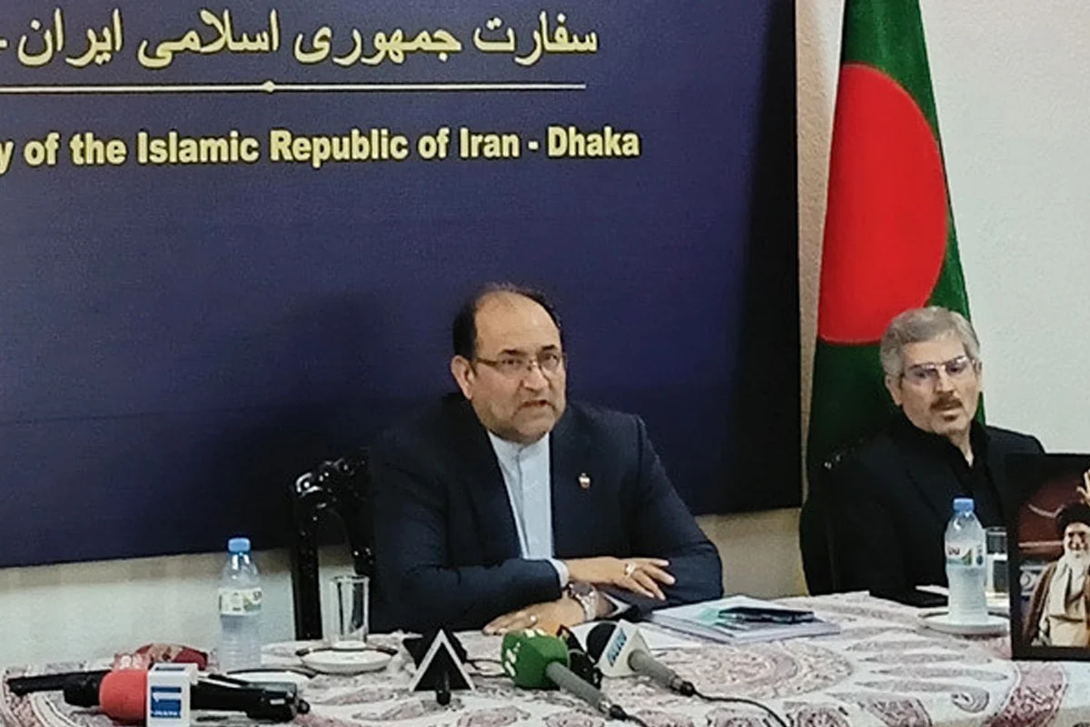 বাংলাদেশি ৬ জাহাজকে হরমুজ প্রণালি পার হওয়ার অনুমতি ইরানের