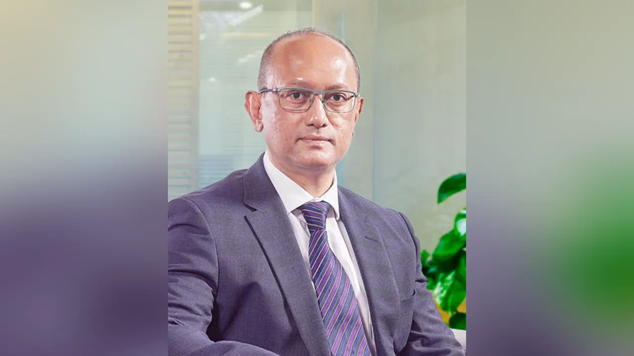 বিমানের পরিচালনা পর্ষদ পুনর্গঠন, নতুন চেয়ারম্যান রুমি এ হোসেন