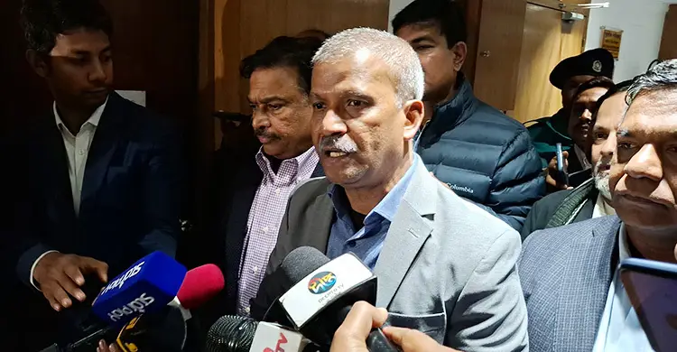 ‘ভারতে না খেলার অবস্থানে আমরা অনড়’