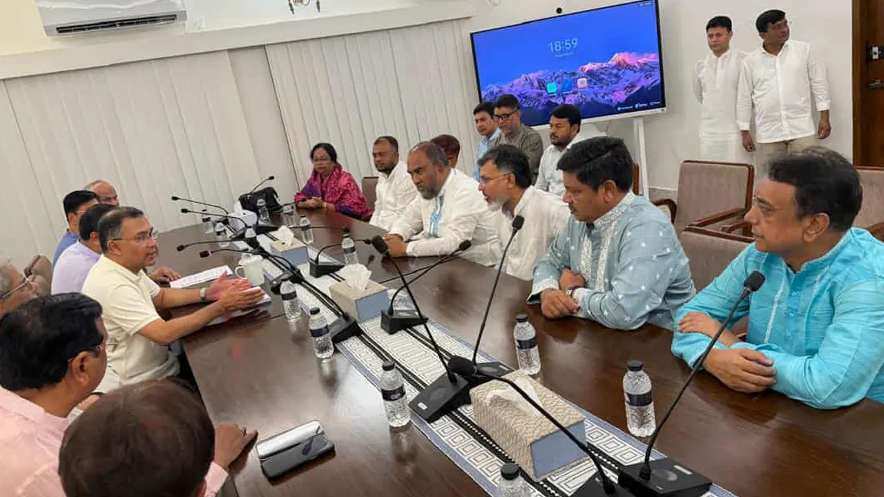 পরিচ্ছন্নতা কর্মীদের ‘ঈদ বোনাস’ দিলেন প্রধানমন্ত্রী
