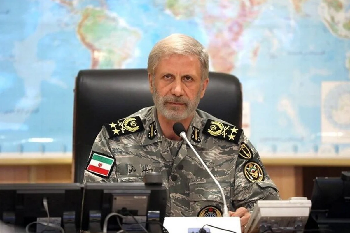 আগ্রাসনকারীদের হাত কেটে নেওয়ার হুঁশিয়ারি ইরানের সেনাপ্রধানের