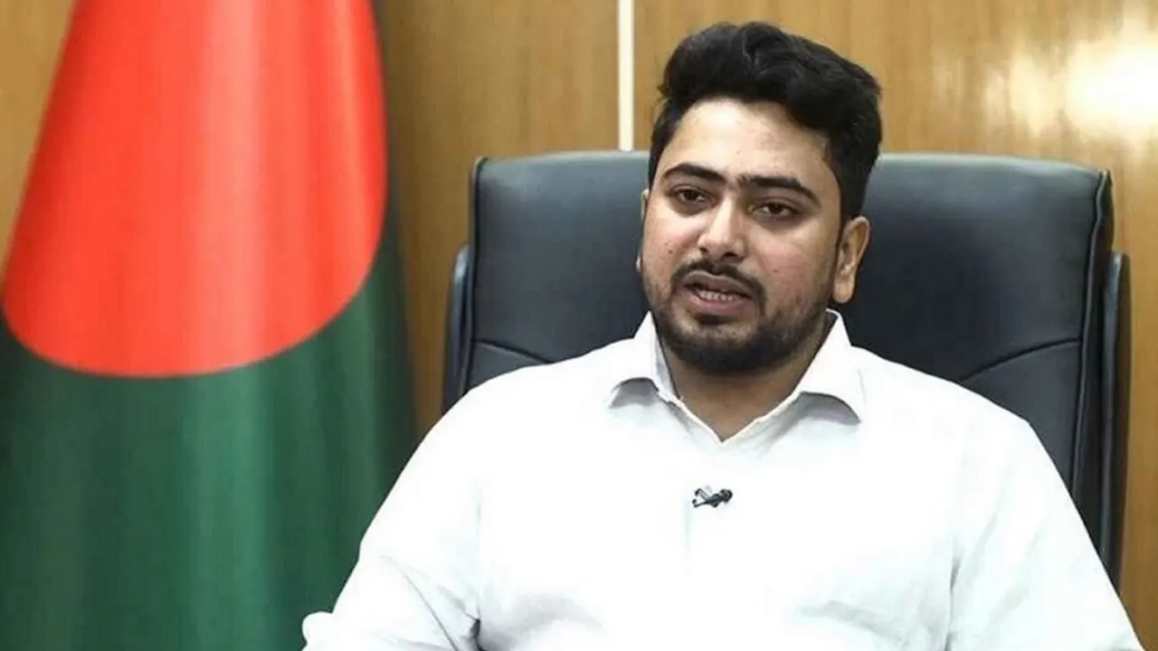 সিইসি ও স্বরাষ্ট্র উপদেষ্টার দায়িত্বে থাকা নিয়ে প্রশ্ন তুললেন নাহিদ