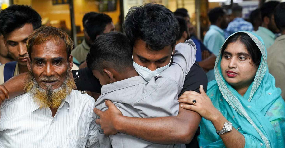মায়ানমারের দুঃস্বপ্ন পেরিয়ে ঘরে ফিরলেন ১৮ বাংলাদেশি