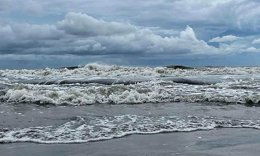 লঘুচাপ নিম্নচাপে পরিণত হতে পারে, বাড়বে গরম