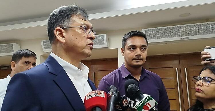 ওয়াকআউটের পর ফের ঐকমত্য কমিশনের বৈঠকে বিএনপি