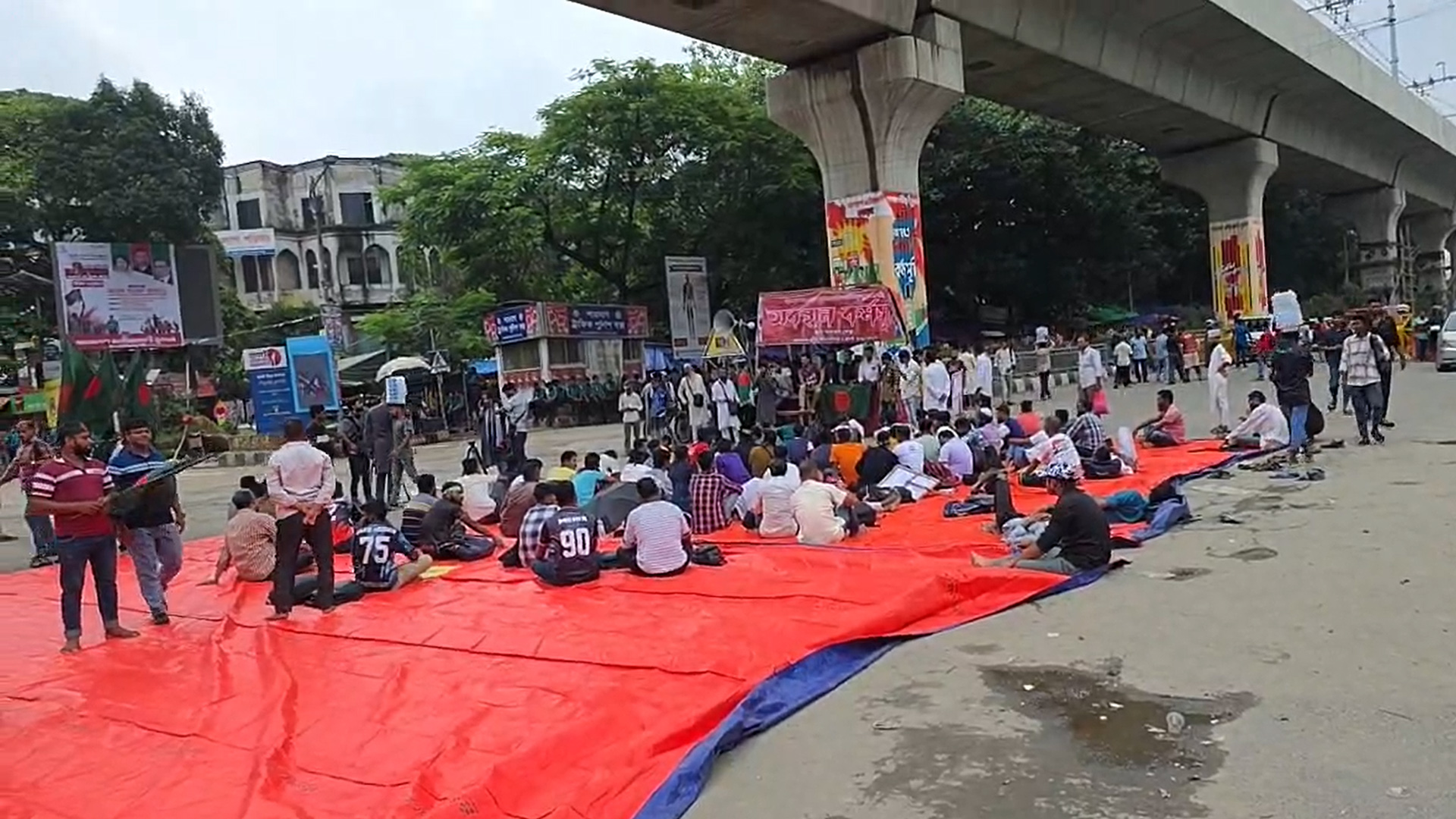 আজও ‘জুলাই যোদ্ধাদের’ শাহবাগ অবরোধ