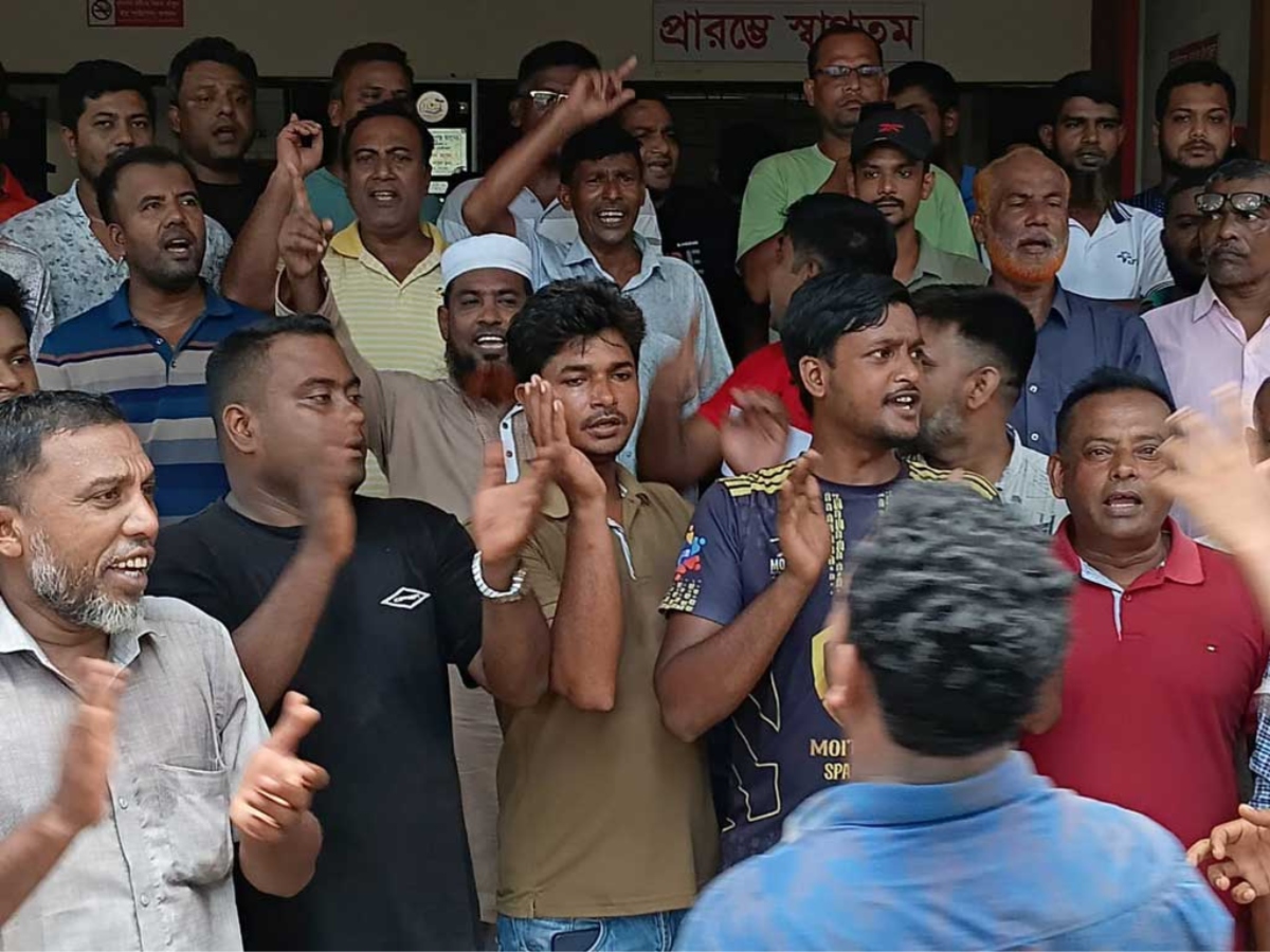 ইউএনও কার্যালয় ঘেরাও, সাংবাদিকদের মারধরের অভিযোগ বিএনপি-ছাত্রদলের বিরুদ্ধে