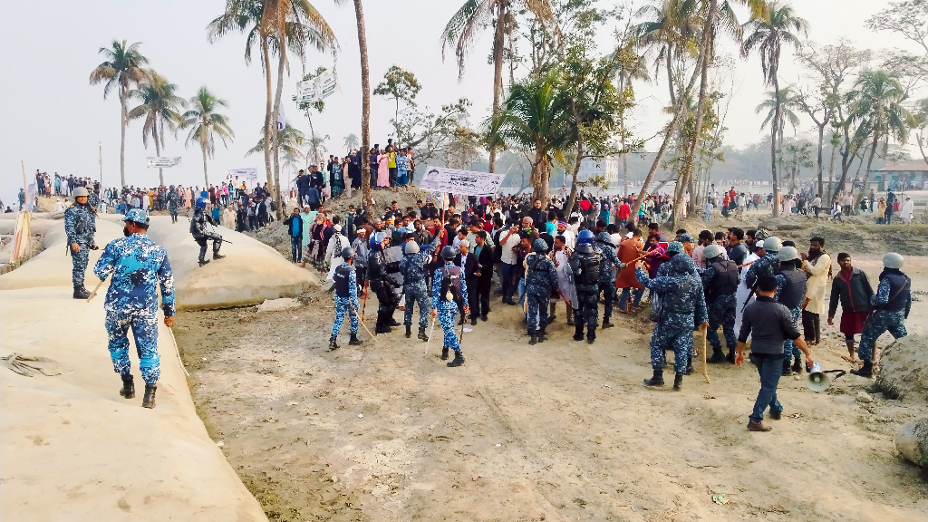 হাতিয়ায় বিএনপি-এনসিপি সংঘর্ষ, আহত ১০