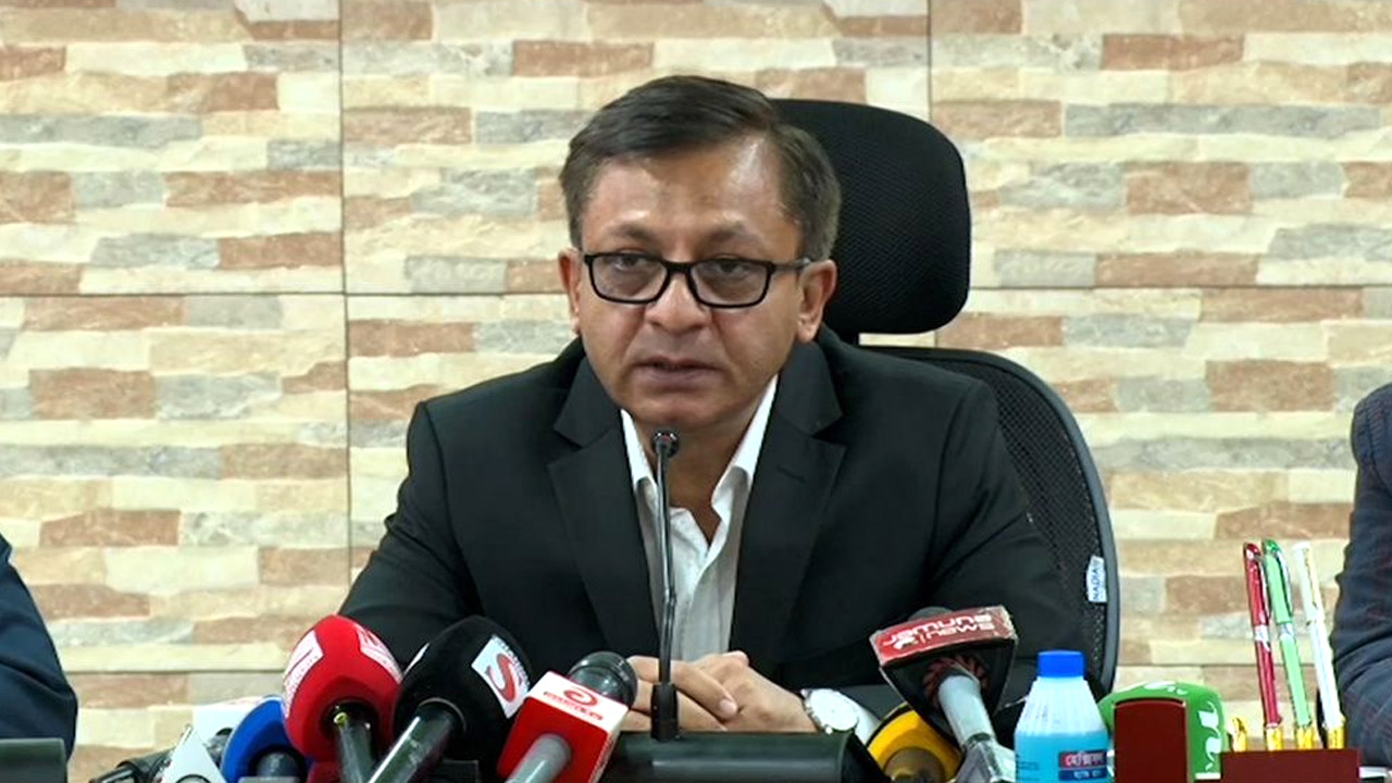 গুটিকয়েক ব্যক্তির হাতে জনগণকে জিম্মি হতে দেবে না সরকার: বাণিজ্যমন্ত্রী