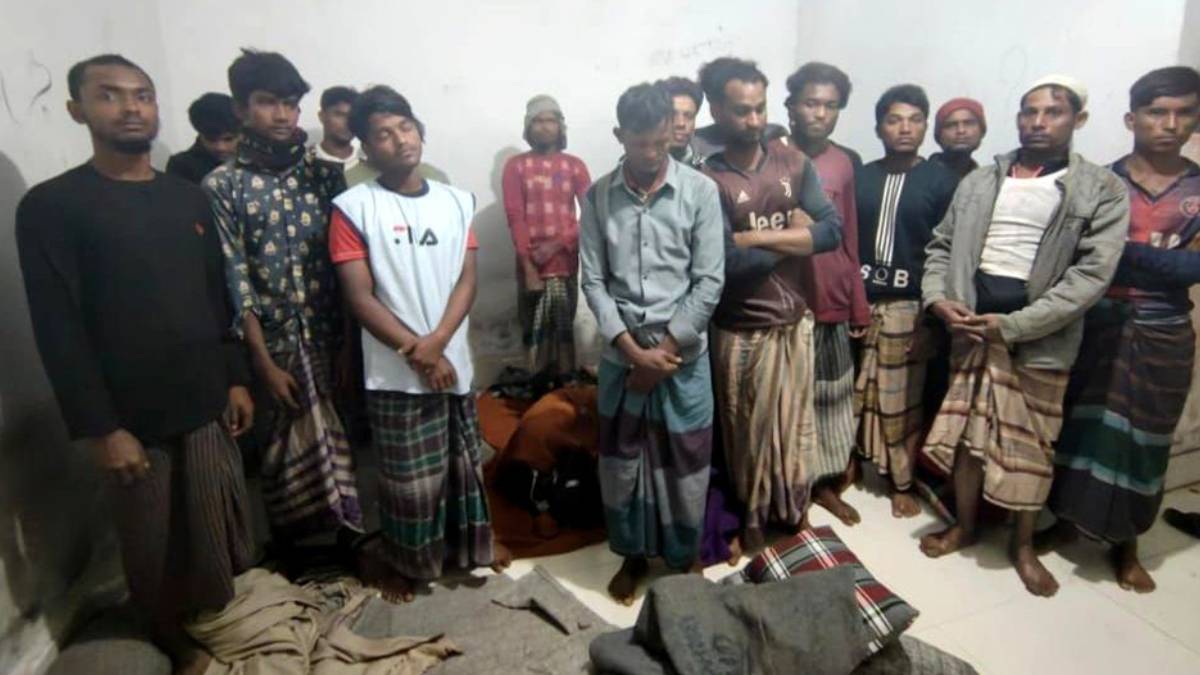 সাতকানিয়ায় ২২ রোহিঙ্গা আটক, কাজ নিয়েছিলেন ইটভাটায়