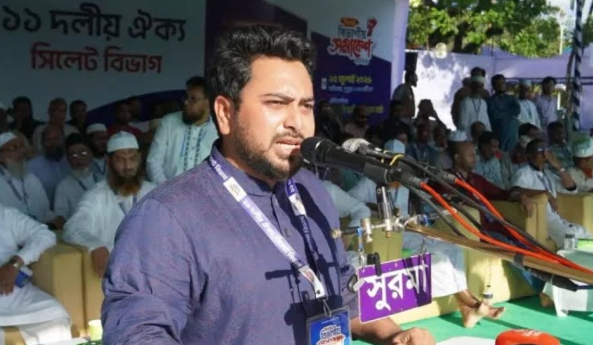 জুলাই সনদ বাস্তবায়ন না করলে সরকার মেয়াদ শেষ করতে পারবে না: নাহিদ