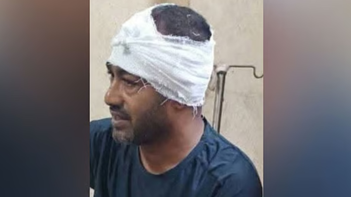 কুষ্টিয়ায় সাবেক মেয়রের ওপর হামলা, অভিযোগ স্বেচ্ছাসেবক দল নেতার বিরুদ্ধে