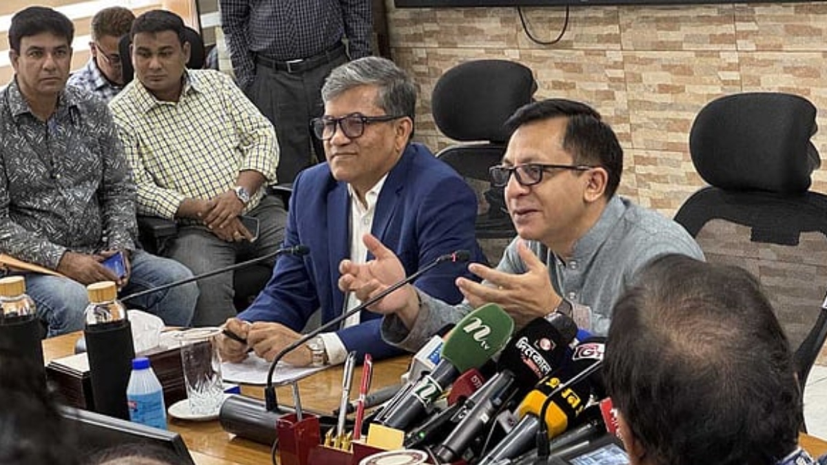 নেতিবাচক ধারার মধ্যেই ১৫ শতাংশ রপ্তানি প্রবৃদ্ধির লক্ষ্য সরকারের