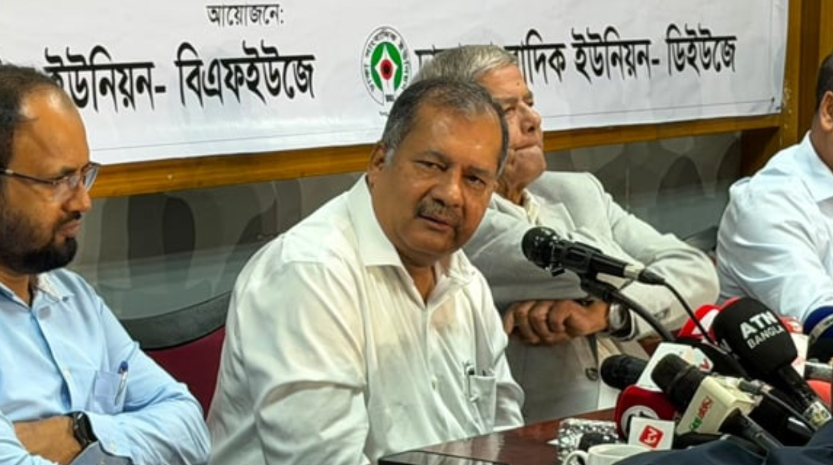 সংসদই হতে হবে রাজনৈতিক বিতর্ক-মতবিনিময়ের প্রধান মঞ্চ: তথ্যমন্ত্রী