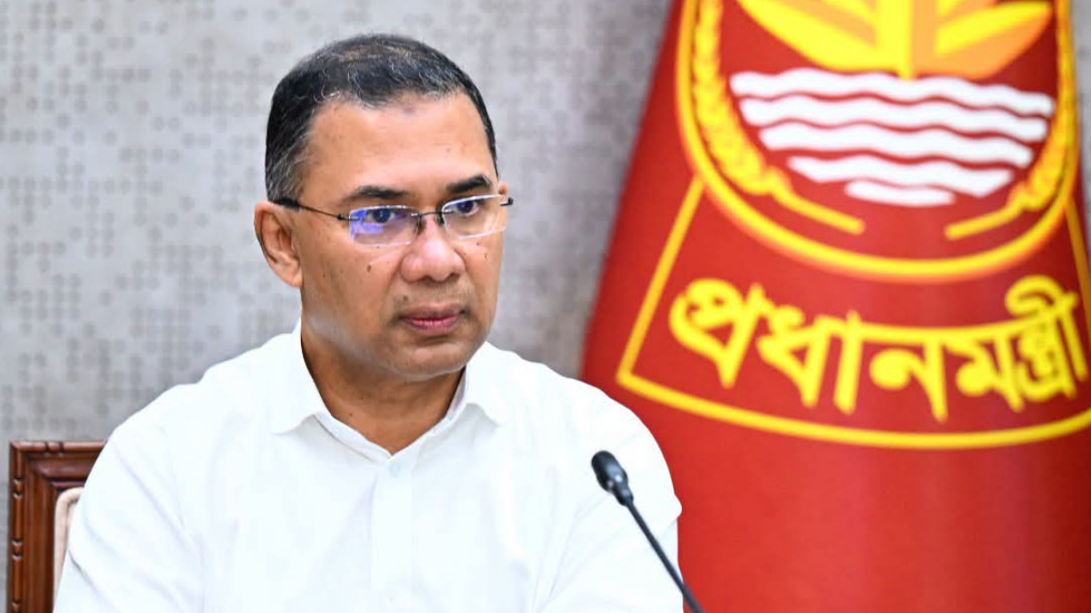 জ্বালানি সংকট মোকাবিলায় সৌরবিদ্যুৎ উৎপাদন বৃদ্ধিসহ ৩ নির্দেশনা প্রধানমন্ত্রীর