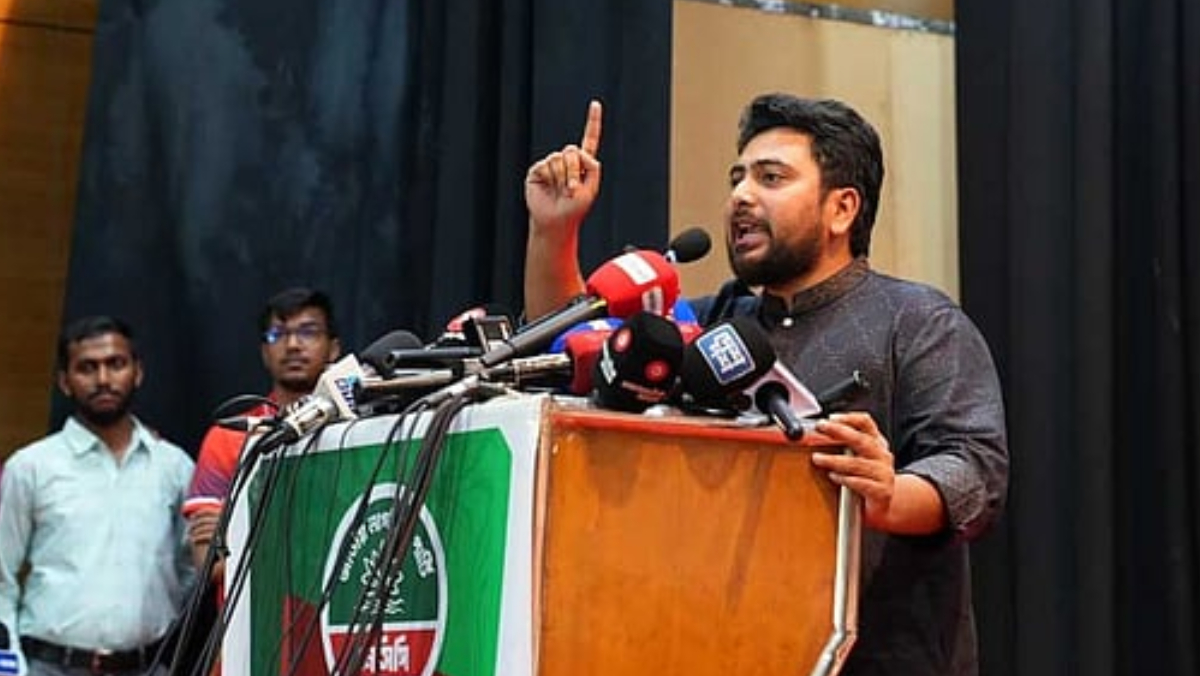 শেখ হাসিনা দেশে ফিরলে সরাসরি ফাঁসির মঞ্চে নেওয়া হবে: নাহিদ