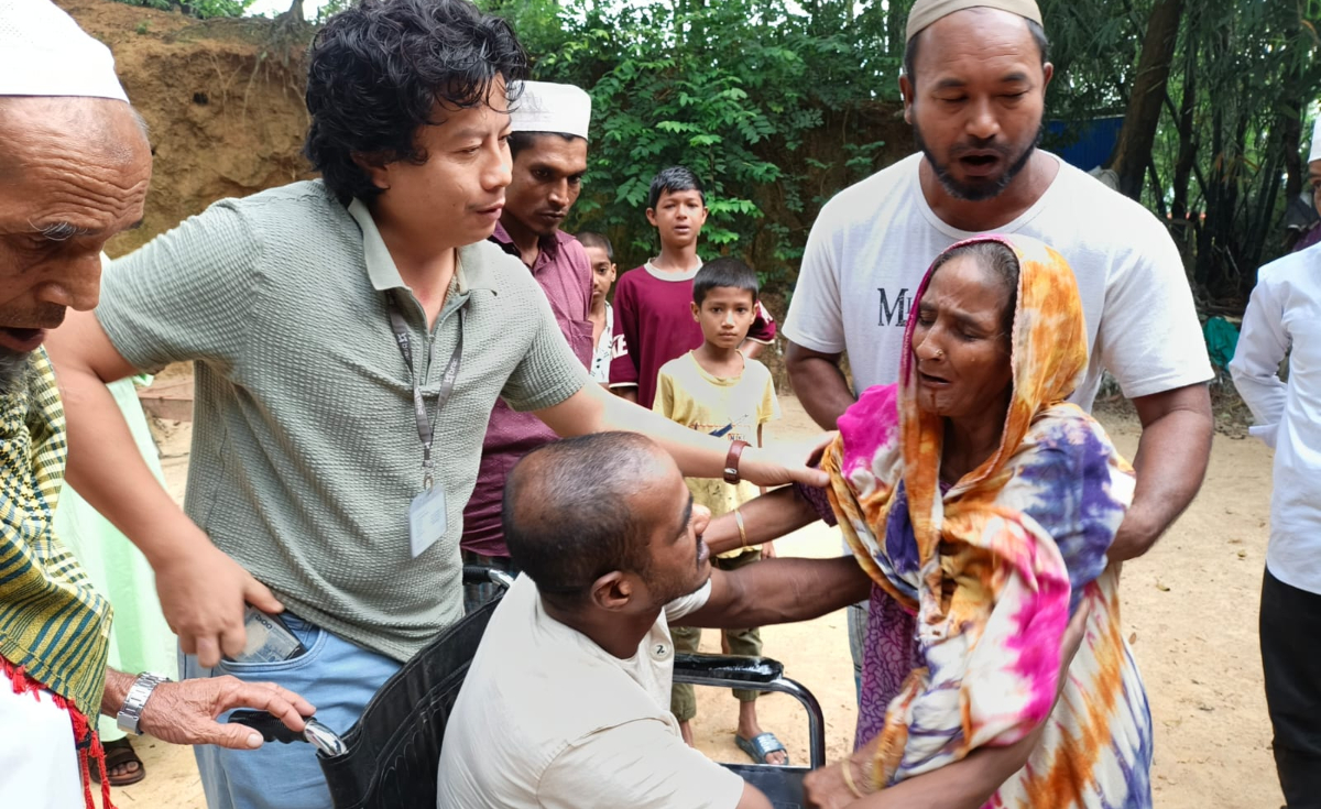 ২৫ বছরের অপেক্ষার অবসান, অবশেষে মায়ের বাহুডোরে ফরিদ
