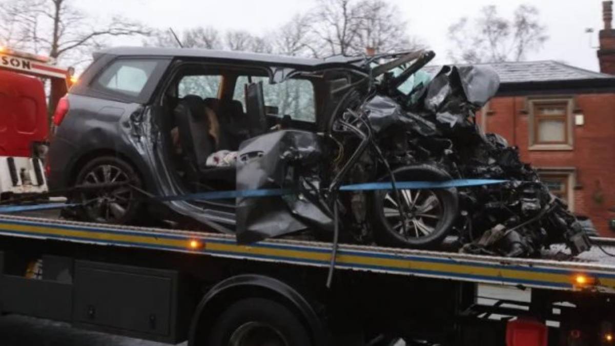 যুক্তরাজ্যে কার-ট্যাক্সি সংঘর্ষ, এক ব্রিটিশ-বাংলাদেশিসহ ৪ জন নিহত