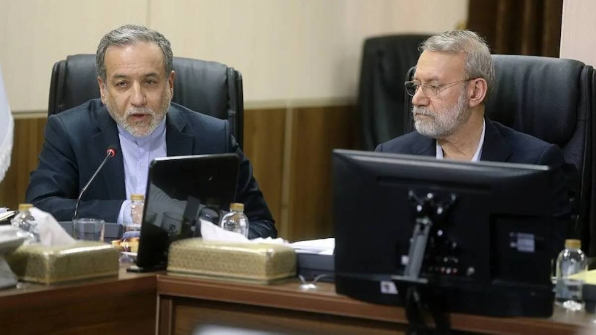 আরাগচি বললেন ট্রাম্পের ‘প্ল্যান এ’ ব্যর্থ, লারিজানি জানালেন স্থল অভিযান মোকাবিলায় প্রস্তুত