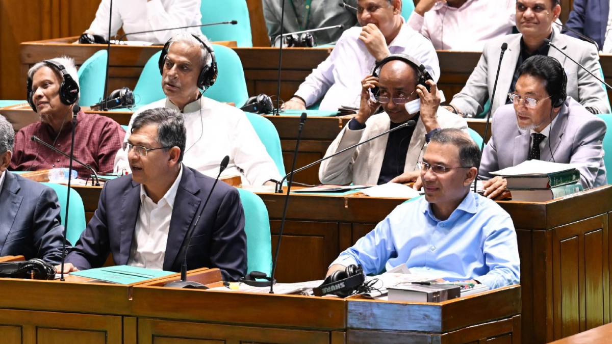 জ্বালানি সংকট মোকাবিলায় সরকারি ও বিরোধী দলের যৌথ কমিটি প্রস্তাব প্রধানমন্ত্রীর