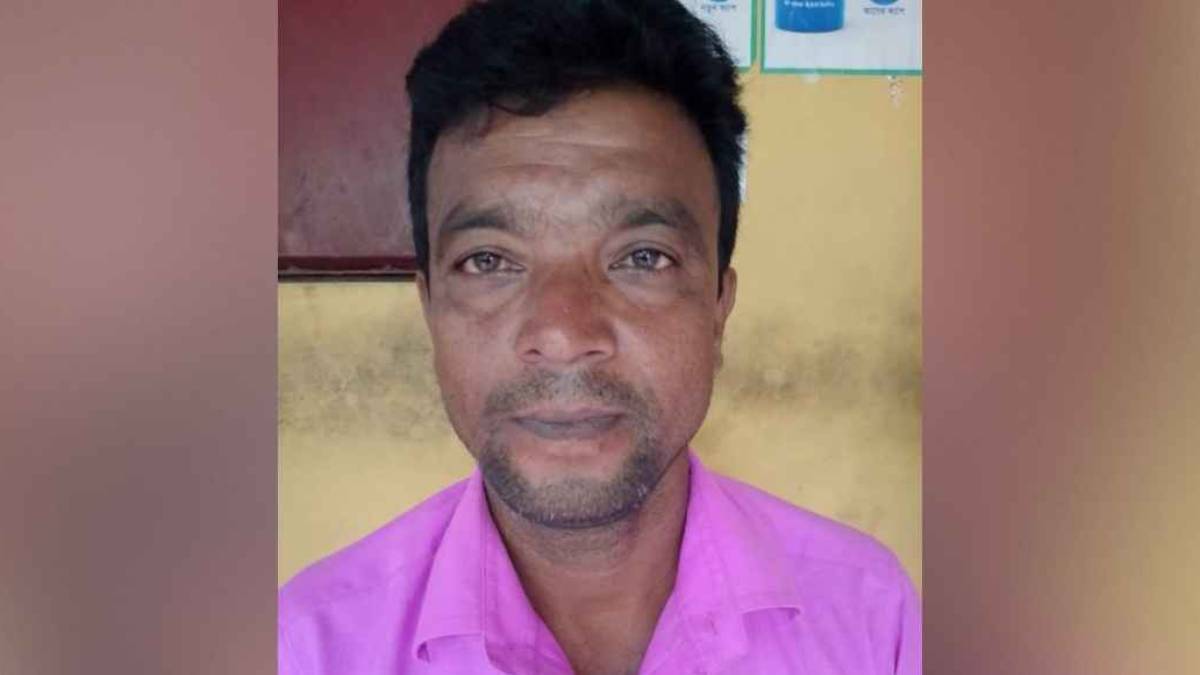 নড়াইলের কালিয়ায় ইউপি সদস্যকে কুপিয়ে হত্যা