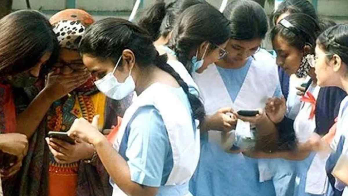 এসএসসিতে পাসের হার ১৯ বছরের মধ্যে সর্বনিম্ন