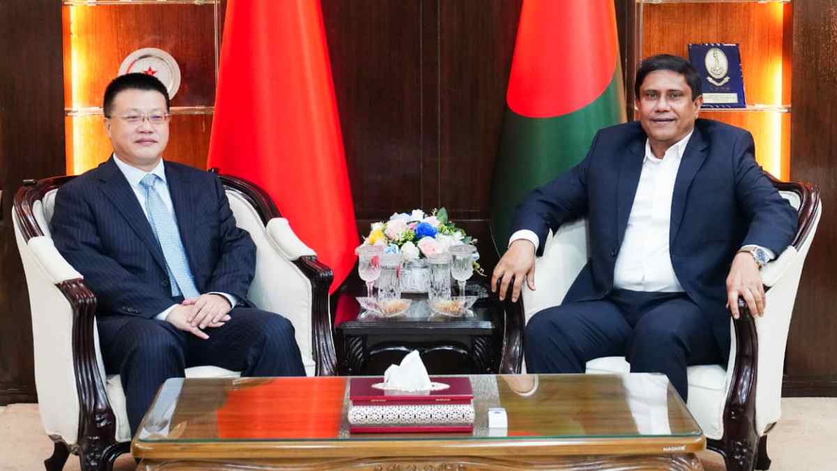 সামরিক অভিজ্ঞতা বিনিময় ও প্রশিক্ষণ সহযোগিতা বাড়াতে চায় বাংলাদেশ-চীন