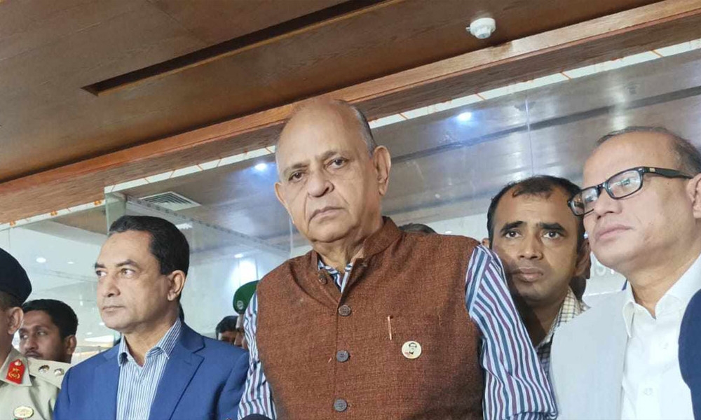 সিলিন্ডার বিস্ফোরণে আহতদের কেউই শঙ্কামুক্ত নয়: স্বাস্থ্যমন্ত্রী