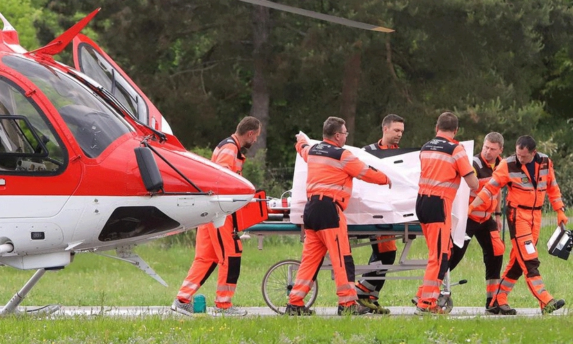 গুলিবিদ্ধ স্লোভাকিয়ার প্রধানমন্ত্রীর অস্ত্রোপচার