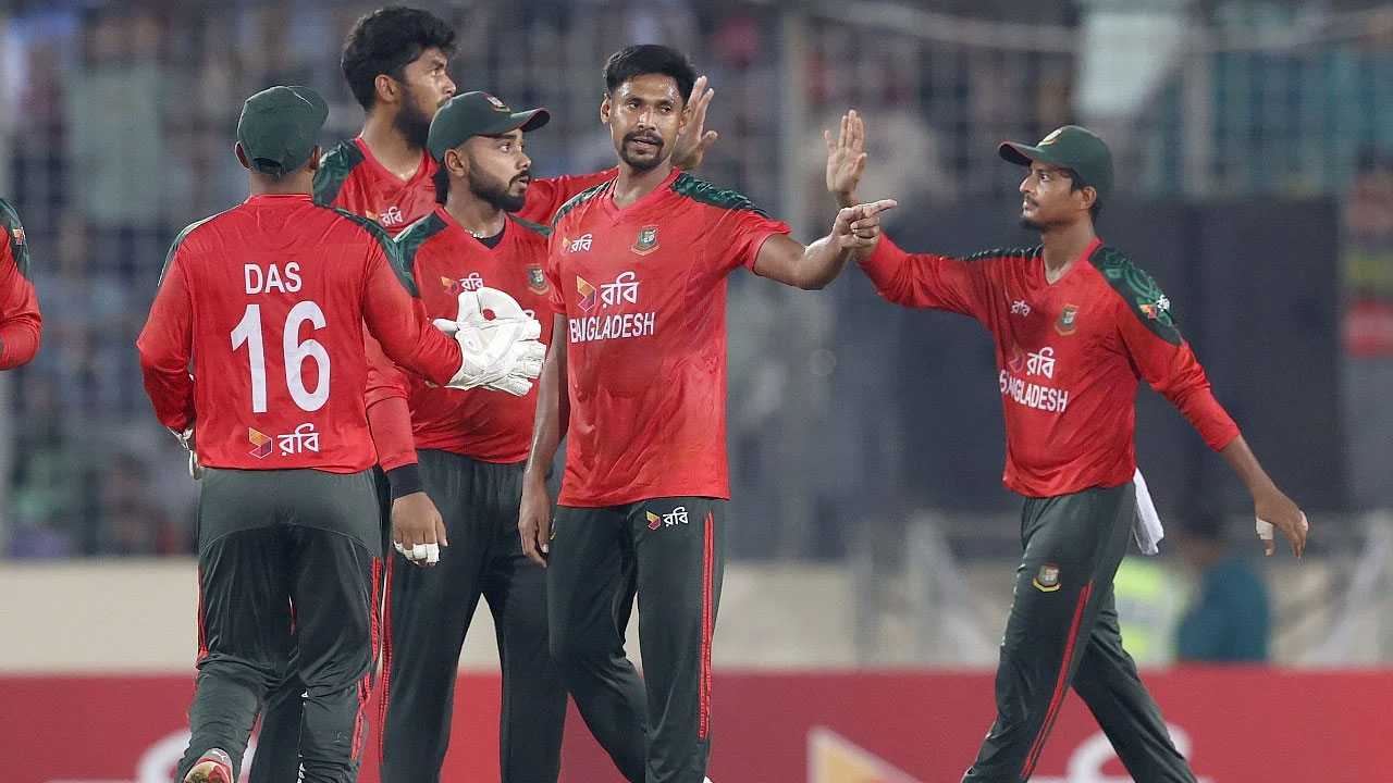 পাকিস্তানের বিপক্ষে দাপুটে জয়ে সিরিজ শুরু বাংলাদেশের
