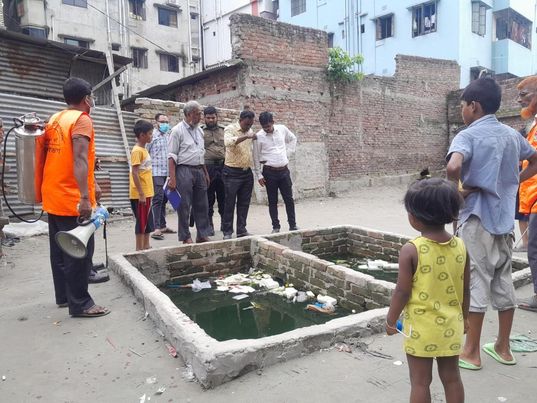 এডিসের লার্ভা পাওয়ায় ১৩ স্থাপনাকে ২ লাখ টাকা জরিমানা