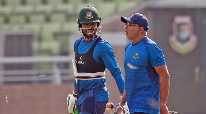 ভারত সিরিজের ক্যাম্পে থাকবেন হাথুরু