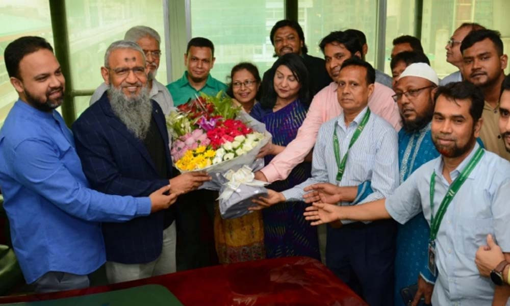 সাড়ে ৭ বছর পর দেশে ফিরলেন ফালু