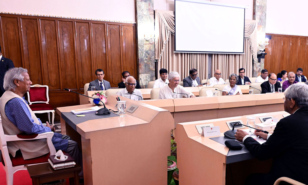 বঙ্গভবনে উপদেষ্টা পরিষদের বৈঠক