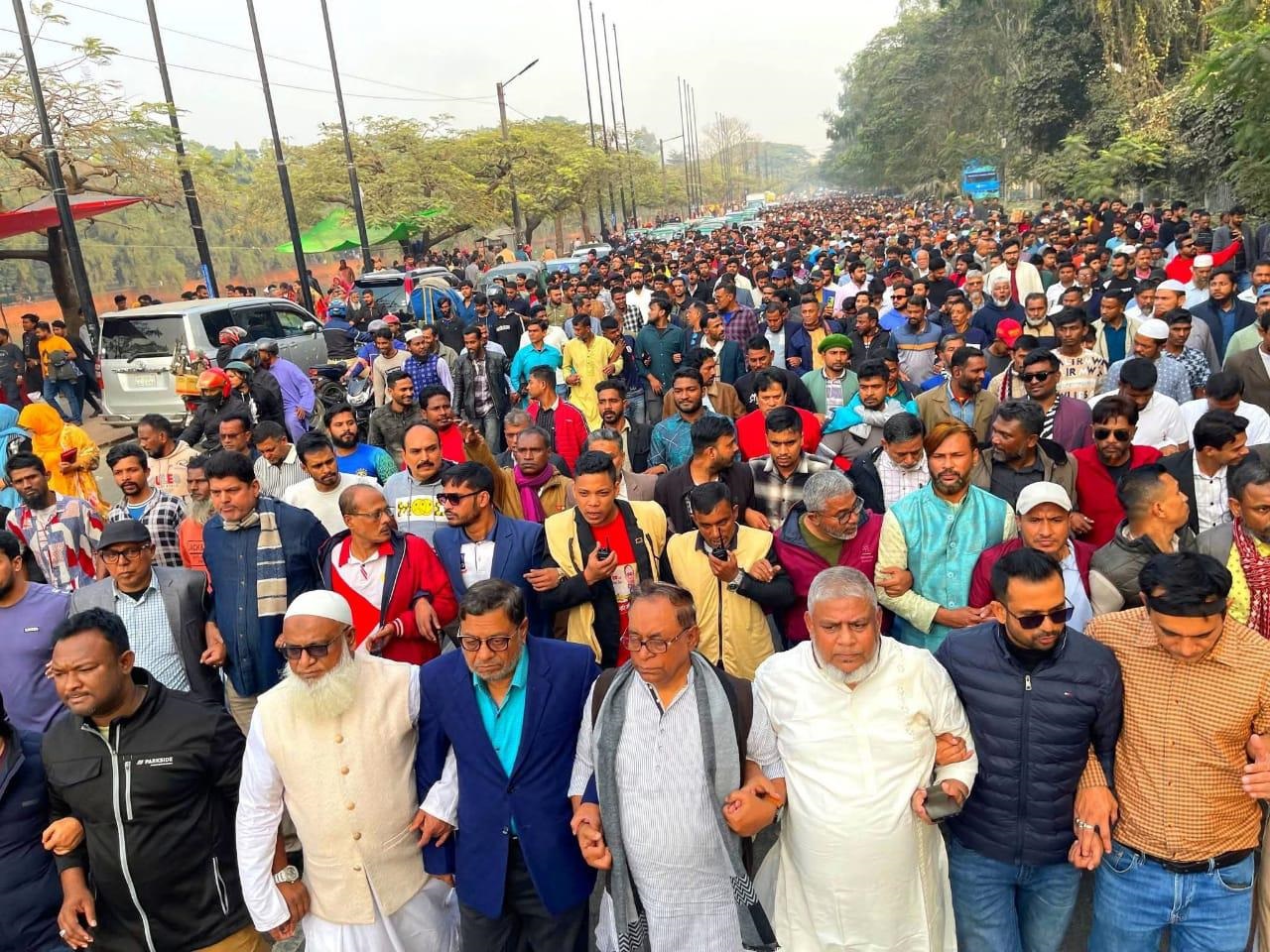 গণতন্ত্র ও অধিকারের জন্য লড়াকুদের কাছে খালেদা জিয়া সাহসের বাতিঘর: সাইফুল হক