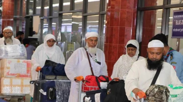হজে গিয়ে এ পর্যন্ত ৫৩ বাংলাদেশির মৃত্যু