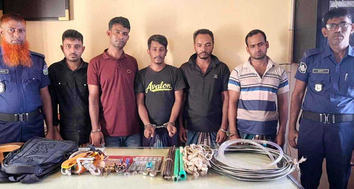 ২ মাসে ২৬ ট্রান্সফরমার চুরি: স্বেচ্ছাসেবক দল নেতাসহ গ্রেপ্তার ৫