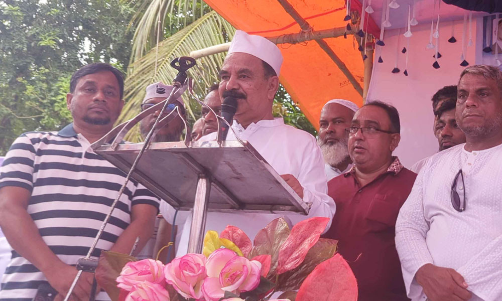 ধর্মকে ব্যবহার করে জনগণকে বিভ্রান্ত করা হচ্ছে : গয়েশ্বর চন্দ্র রায়