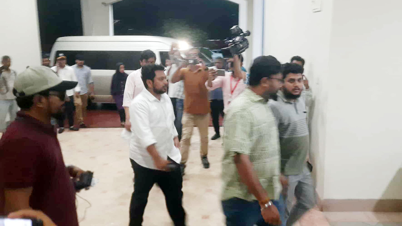 খুলনায় পৌঁছেছেন এনসিপির কেন্দ্রীয় নেতারা