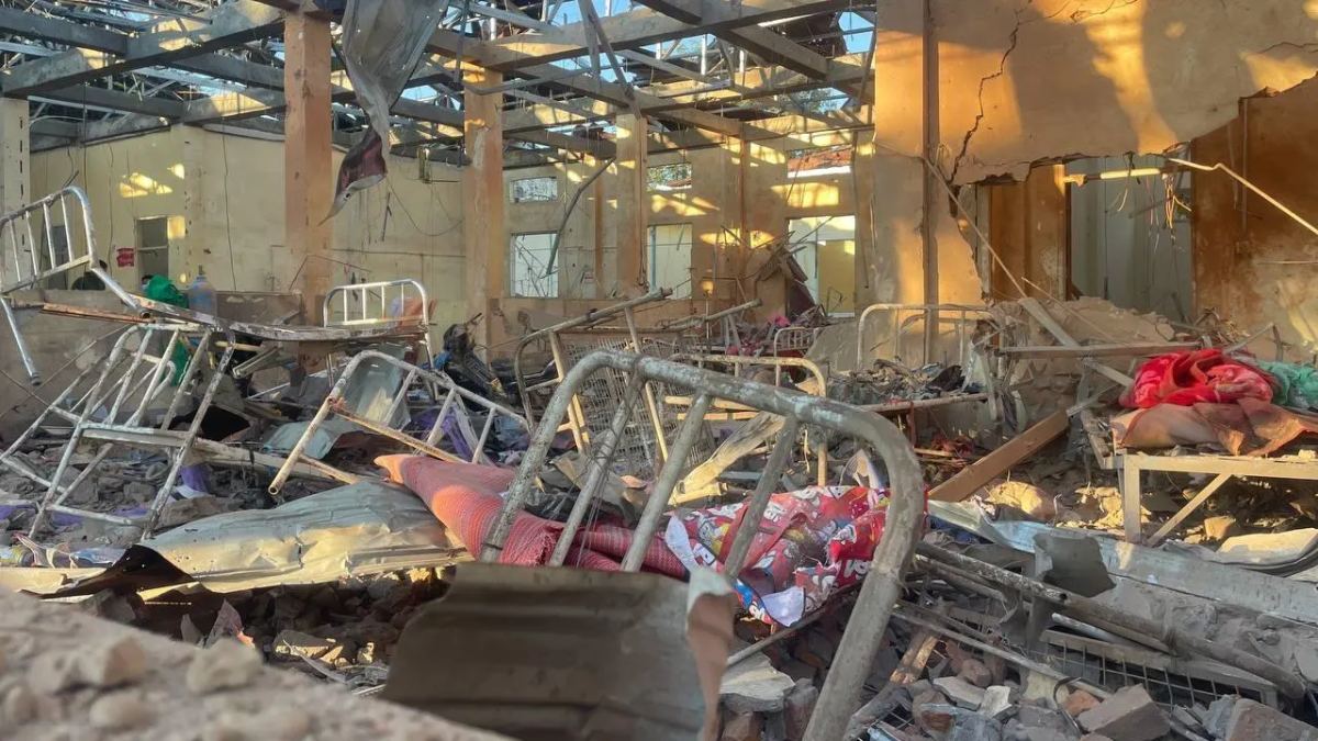 রাখাইনের হাসপাতালে বিমান হামলায় নিহত ৩১