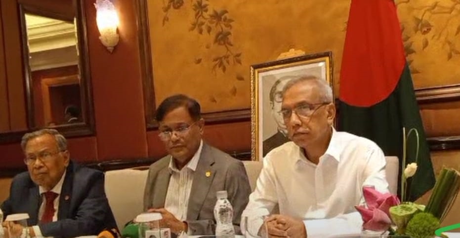 রোহিঙ্গা সমস্যা সমাধানে পাশে থাকবে চীন: পররাষ্ট্রমন্ত্রী