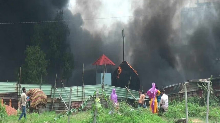 ৫ ঘণ্টা ধরে জ্বলছে বিগবস কারখানার আগুন