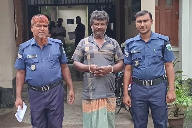 দুর্গাপুরে প্রতিবন্ধী তরুণীকে ধর্ষণের অভিযোগে গ্রেপ্তার ১
