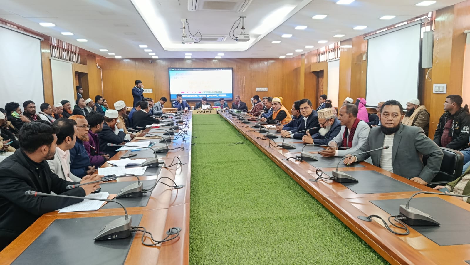 ভোলা-২ আসনে দুই স্বতন্ত্র প্রার্থীর মনোনয়নপত্র বাতিল