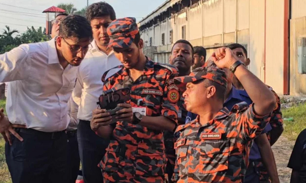 গাজী টায়ার্সে ড্রোন দিয়ে খোঁজা হচ্ছে মরদেহ