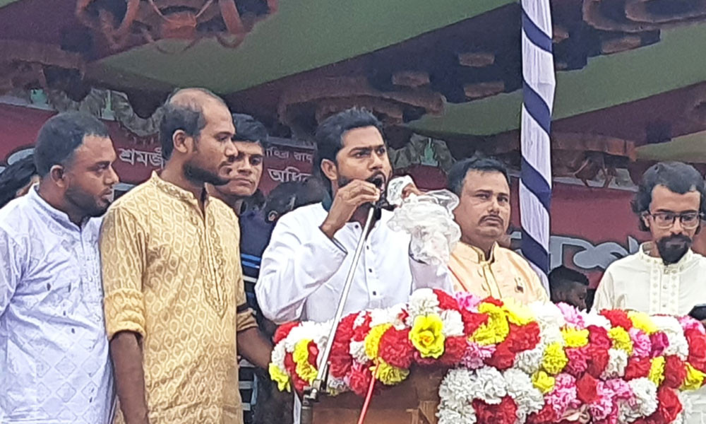 কল-কারখানার লাভের একটি অংশ শ্রমিকদের দিতে হবে : নুর