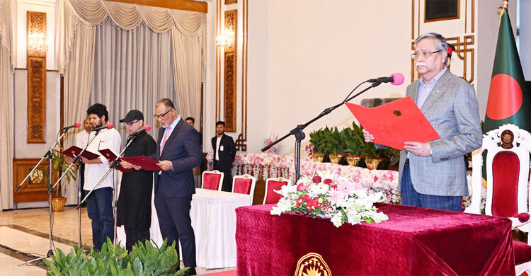 নতুন ৩ উপদেষ্টা কে কোন দপ্তর পেলেন